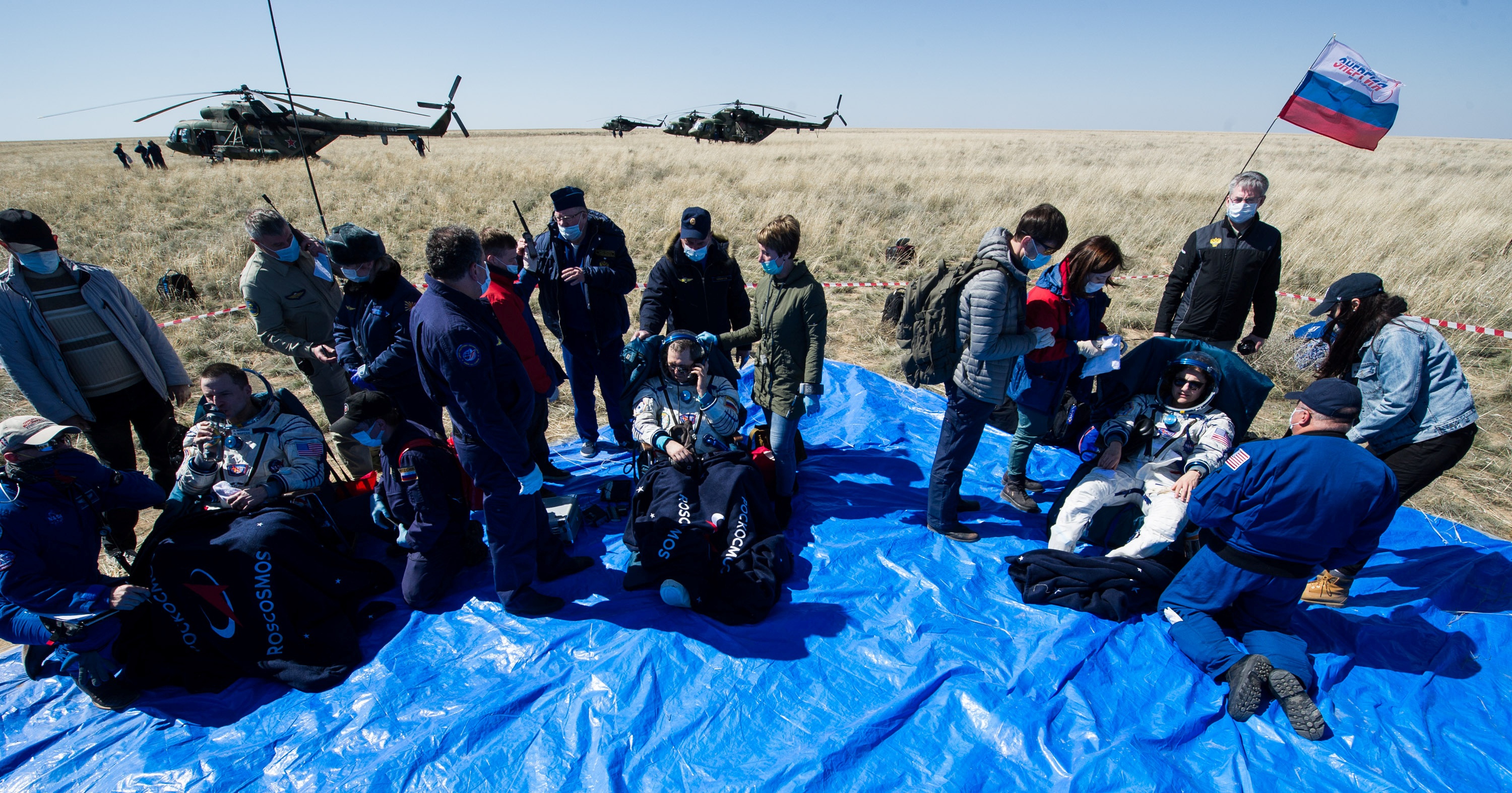 Phi hanh gia tro ve tu ISS anh 5