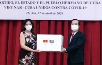 Viet Nam tang Cuba 5.000 tan gao ho tro chong Covid-19 hinh anh