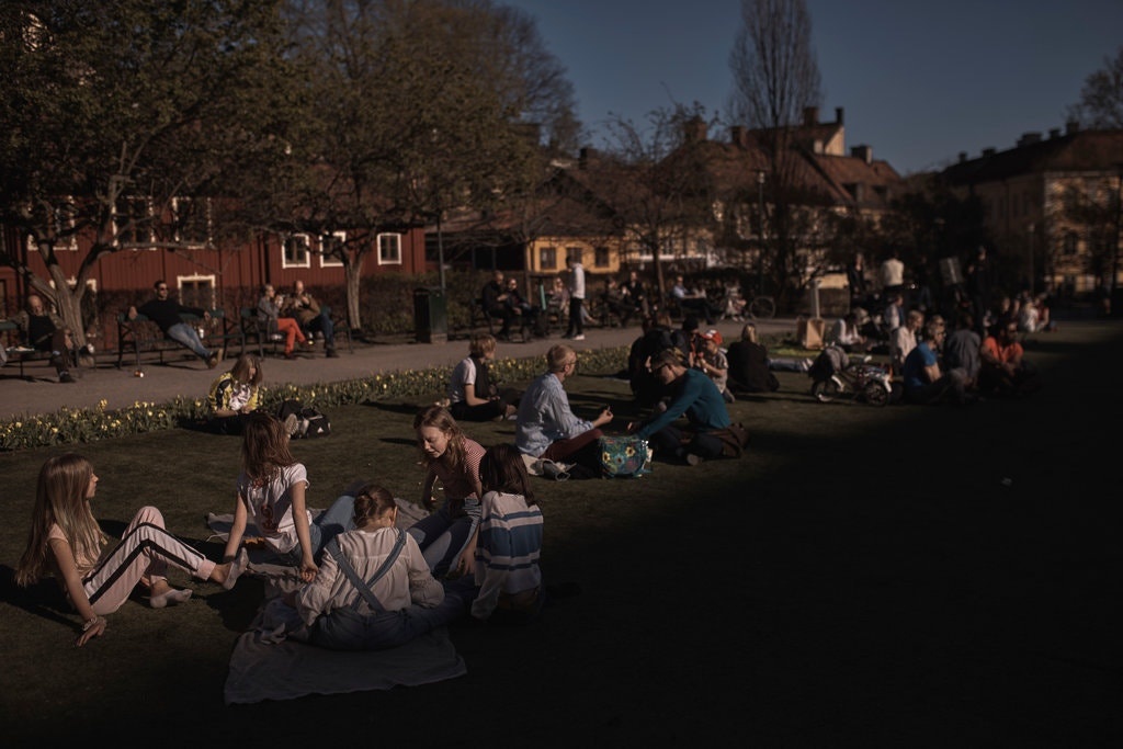 Thuy Dien con cach mien dich cong dong rat xa anh 3