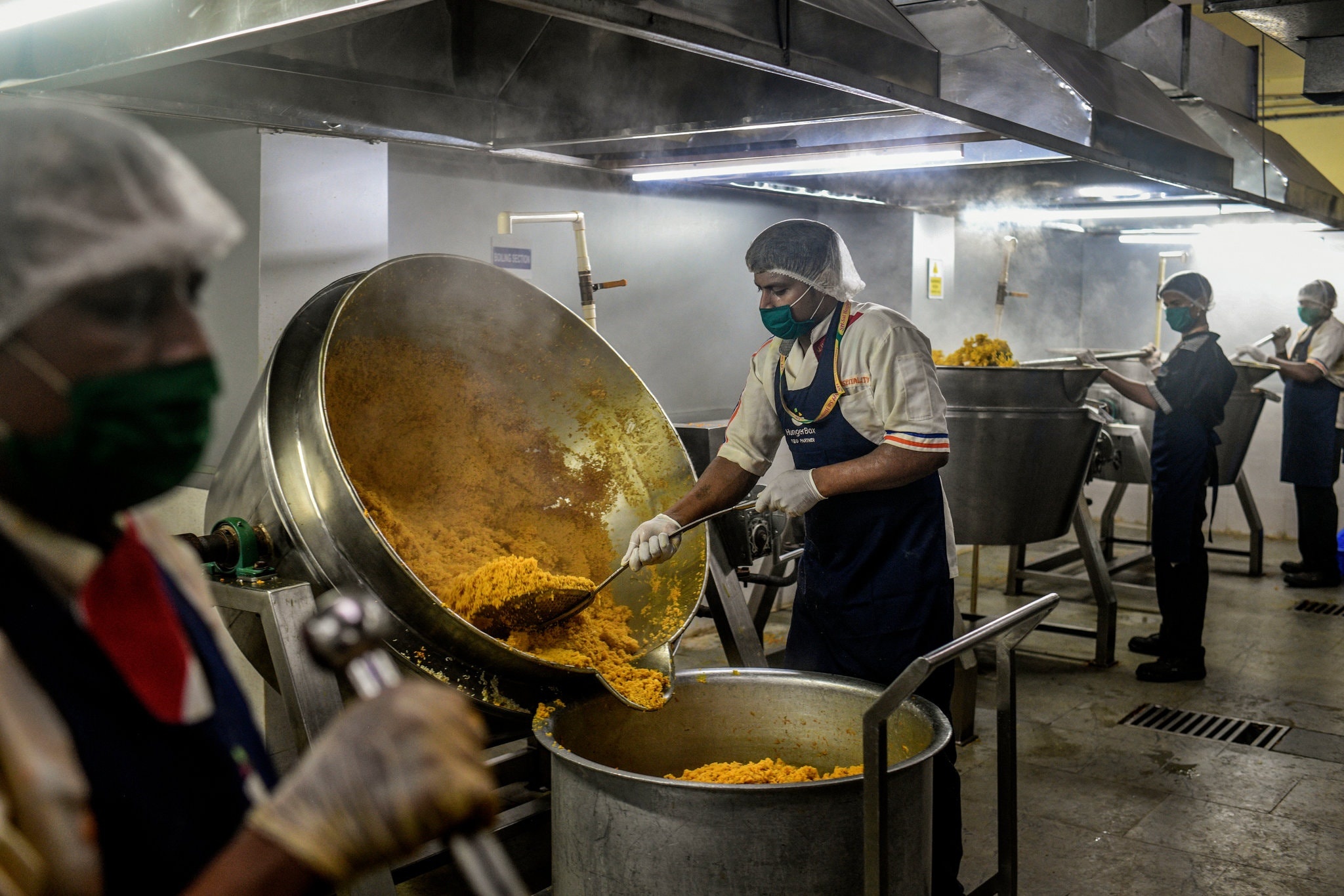 Dau bep New York tro giup dan ngheo An Do anh 3