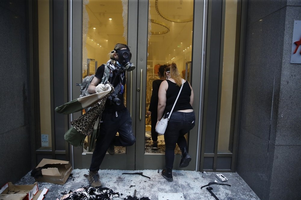 Bao dong lan rong o My anh 1