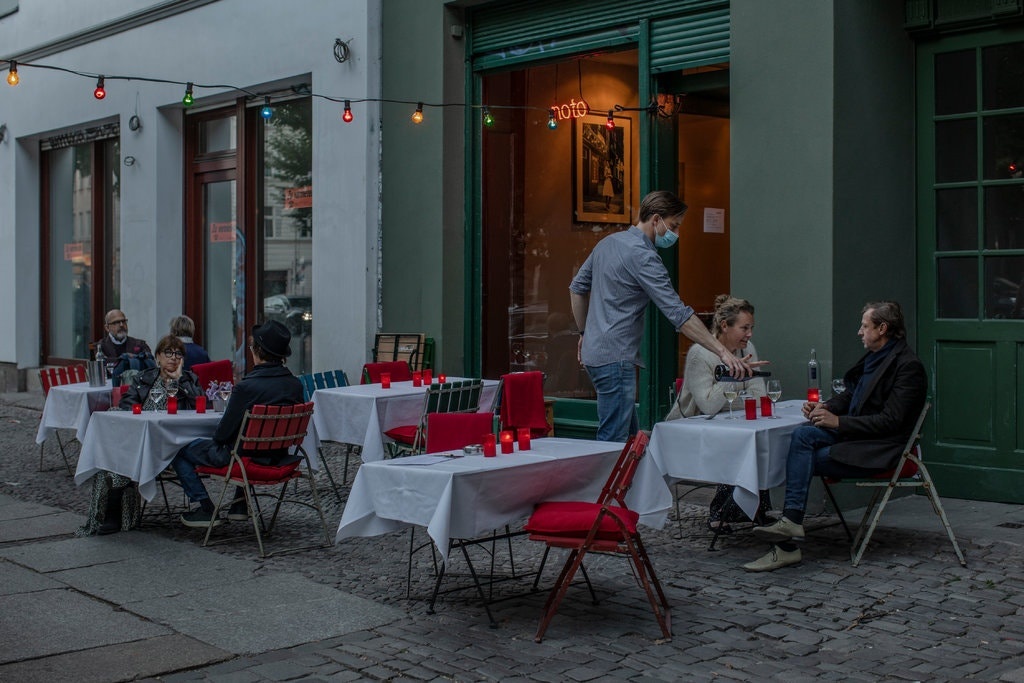 Trang thai binh thuong moi cua Berlin anh 1