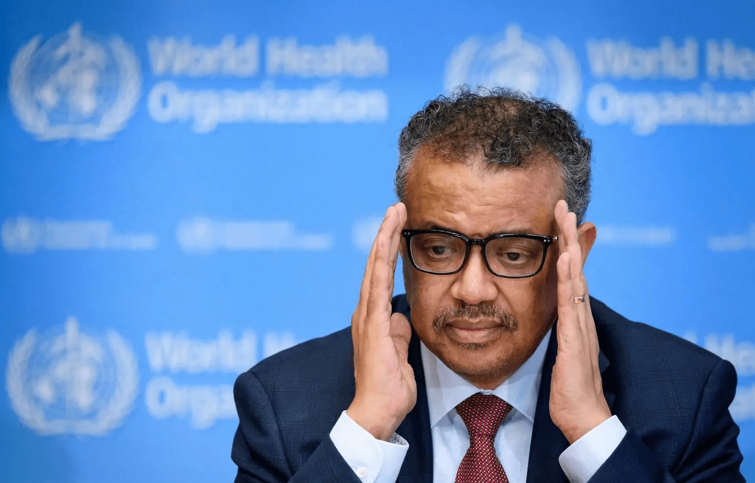 Tong giam doc WHO canh bao sau ngay co so ca nhiem Covid-19 lon ky luc hinh anh