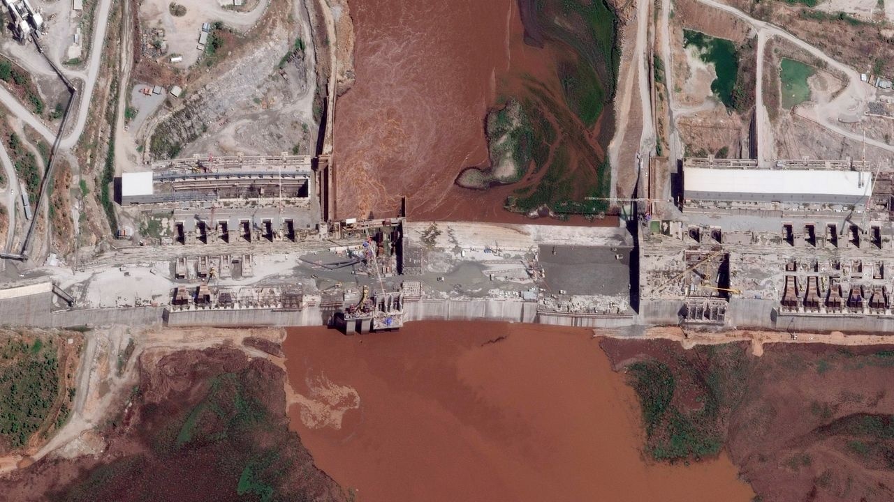 Sieu dap thuy dien gan 5 ty USD khien hai nuoc hang xom giang co hinh anh