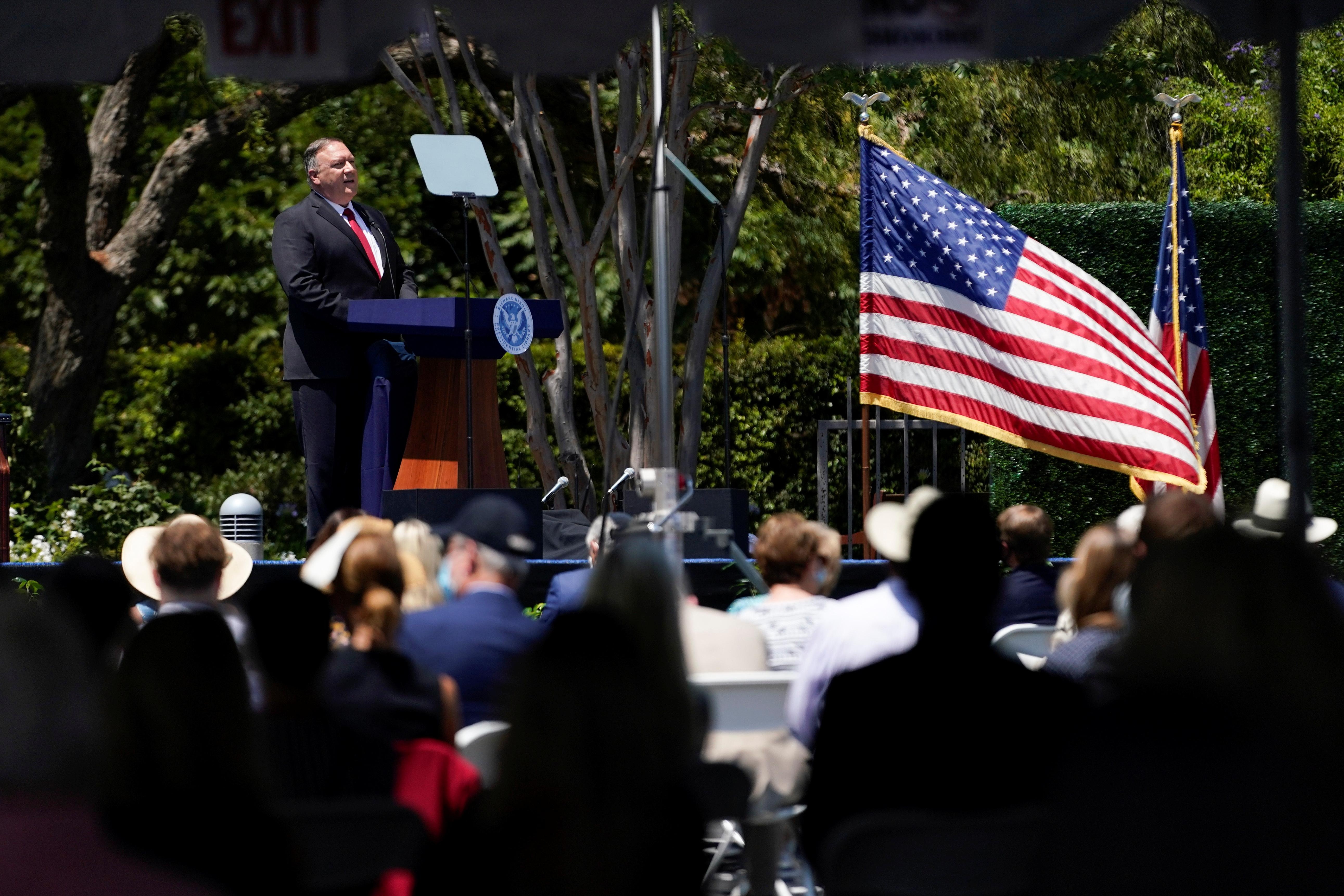 Trung Quoc dong cua lanh su quan My anh 3