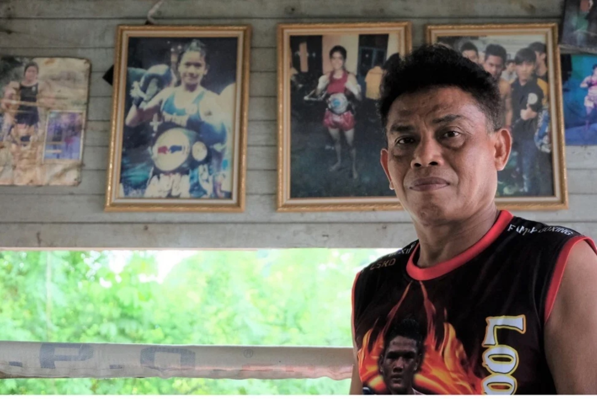 9 chi em lam vo si o Thai Lan anh 1