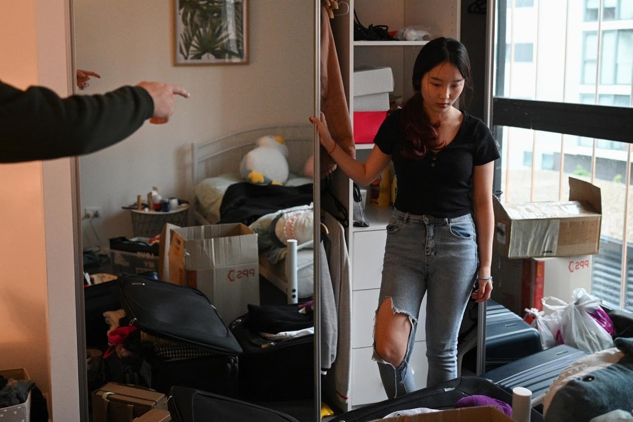 Du hoc sinh Trung Quoc ve nuoc anh 7