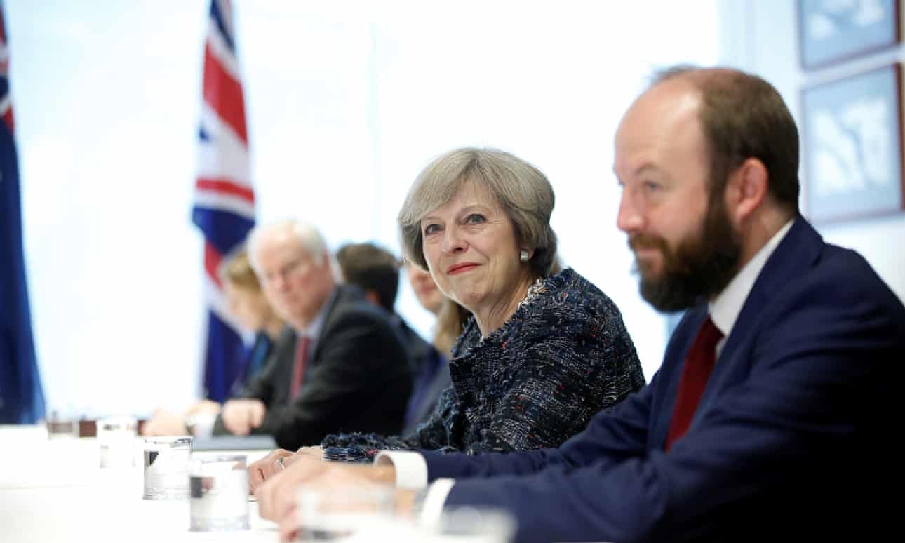 Trump gian vi lo cuoc goi cua Putin anh 1