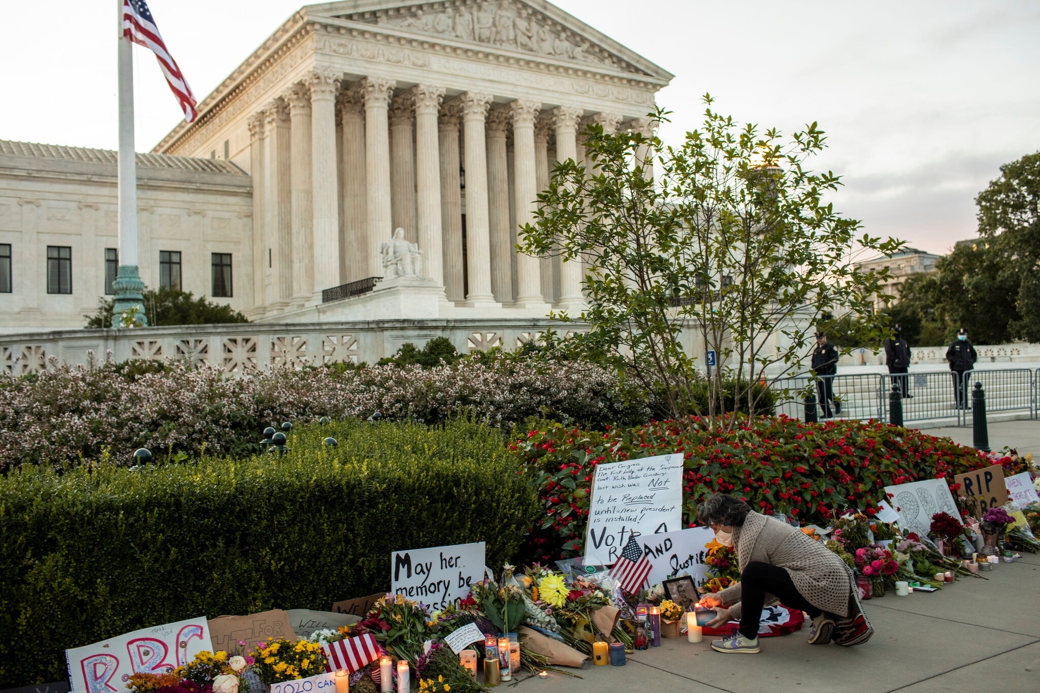 Biden nam loi the tai chinh truoc Trump anh 2
