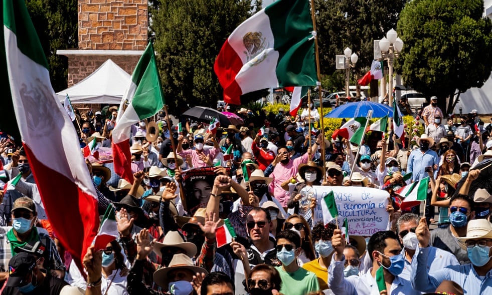 Bao dong o Mexico vi chinh phu bom nuoc sang My hinh anh