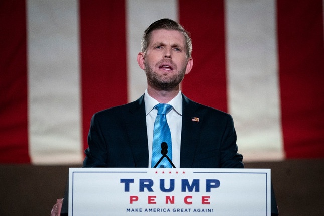 Eric Trump: Cha toi da mat ca 'mot gia tai' khi tranh cu tong thong hinh anh