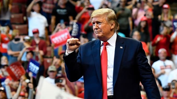 Chien dich cua ong Trump thieu tien tai cac bang chien truong hinh anh