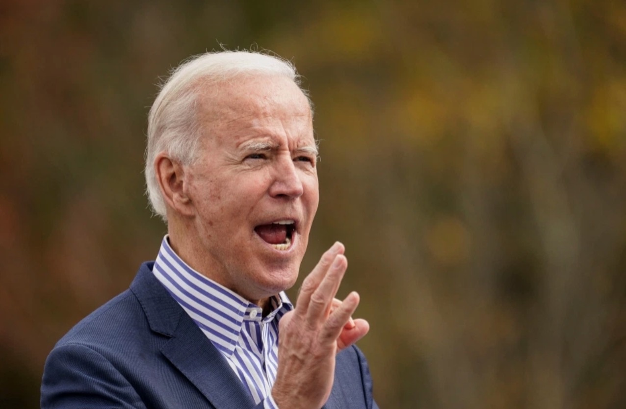 Nguoi ung ho Tong thong Trump den pha buoi van dong cua ong Biden hinh anh