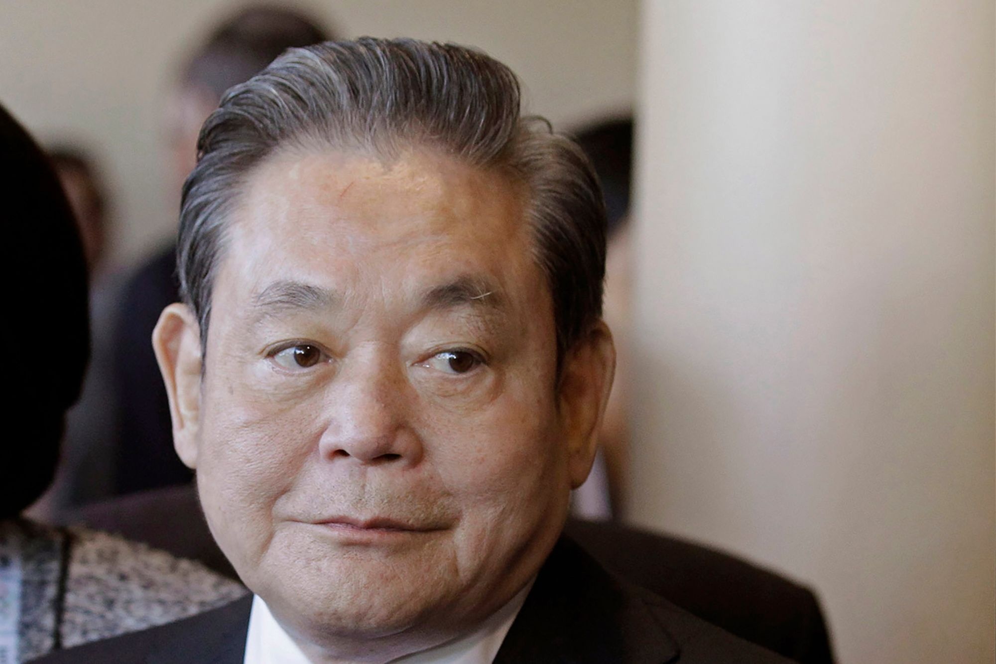 Chu tich Samsung Lee Kun Hee qua doi hinh anh