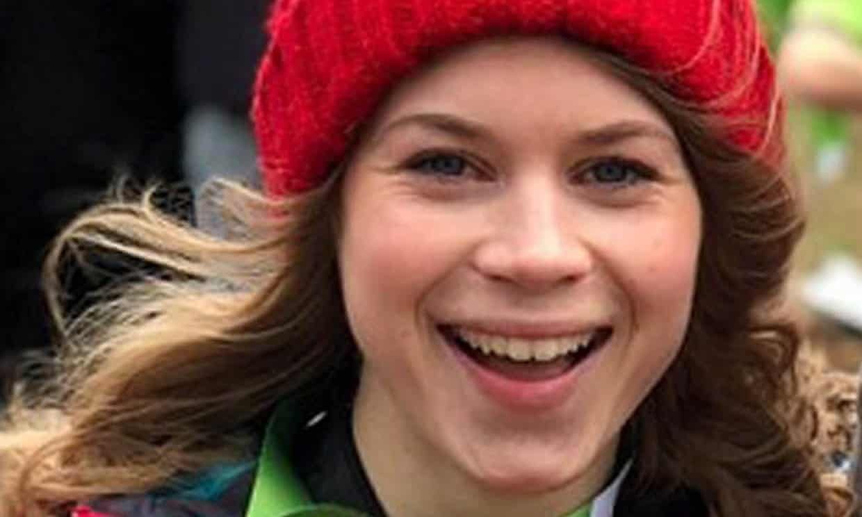 co gai Anh mat tich anh 1