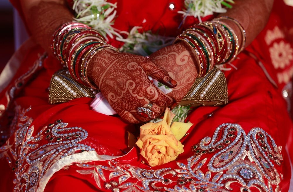 Gia dinh An Do tan nat vi tap tuc da bi cam nua the ky hinh anh