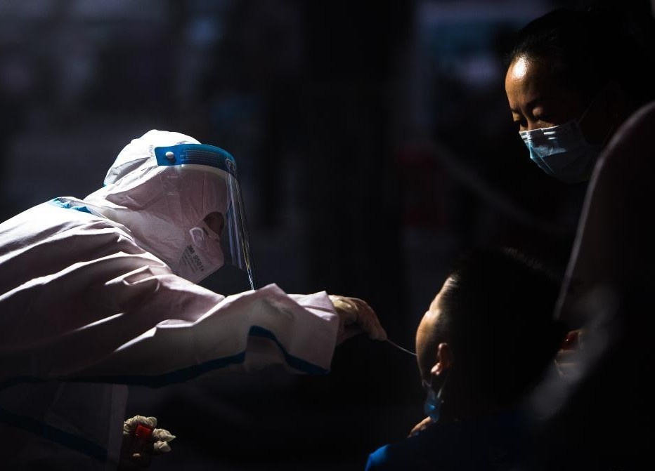 Trung Quoc ghi nhan so ca nhiem nCoV cao nhat 6 thang hinh anh