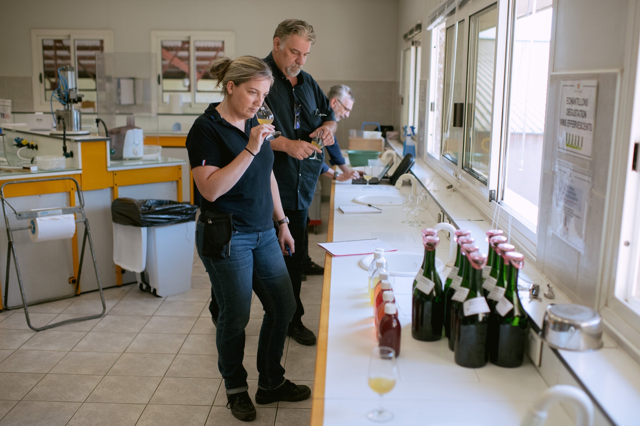 Ruou vang Phap Covid-19 anh 2