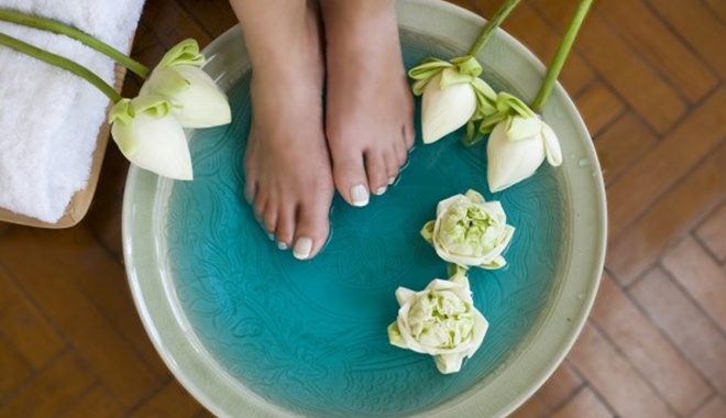 5 cong thuc chua nut got chan tai nha voi Listerine hinh anh