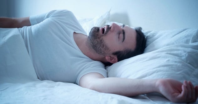 Nguyen nhan gay dot tu trong luc ngu hinh anh