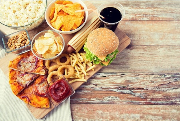 Nhung thuc pham gay anh huong suc khoe hinh anh