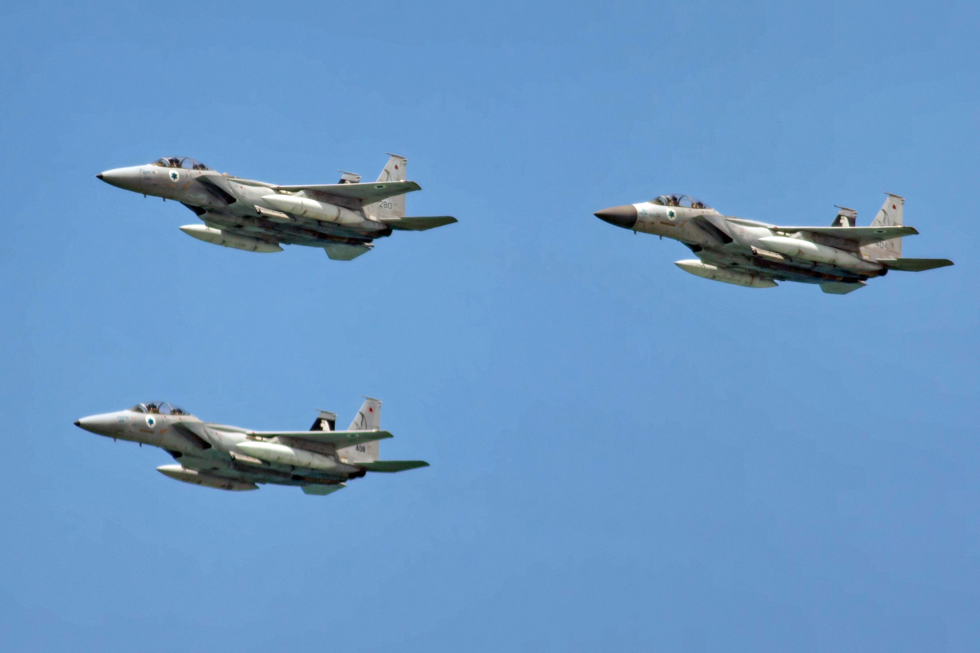 Israel không kích Syria ảnh 2 Israel khong kich Syria anh 2