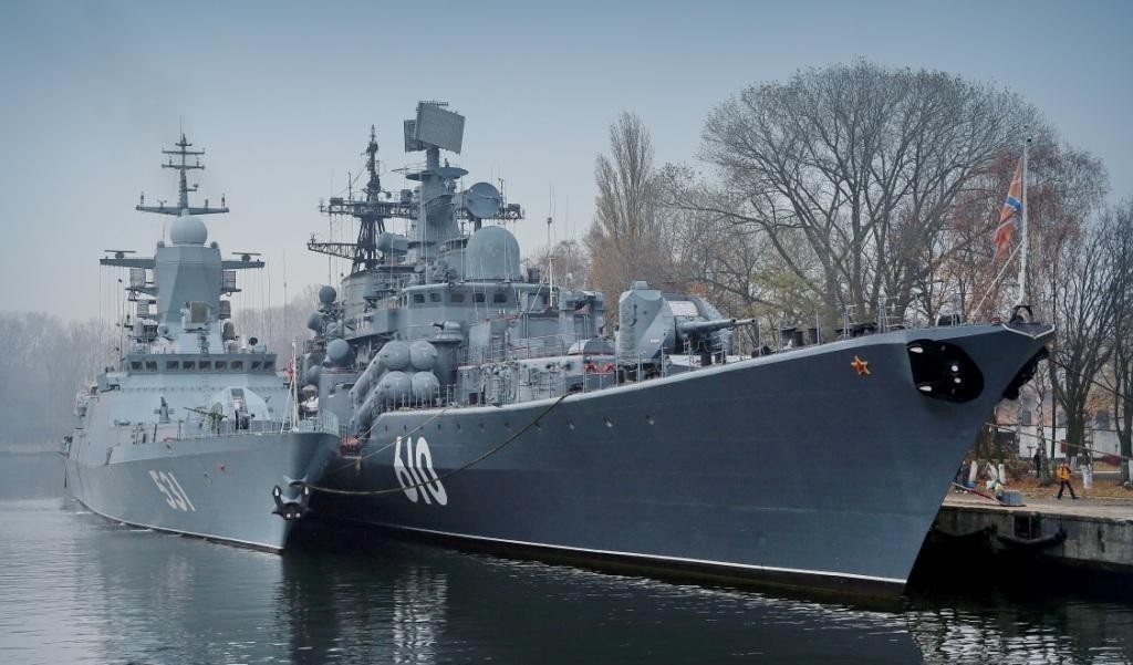 Suc manh ham doi 315 nam tuoi cua Hai quan Nga hinh anh