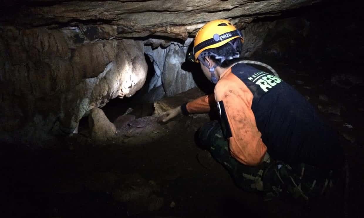 Giai cuu doi bong hoc sinh anh 10