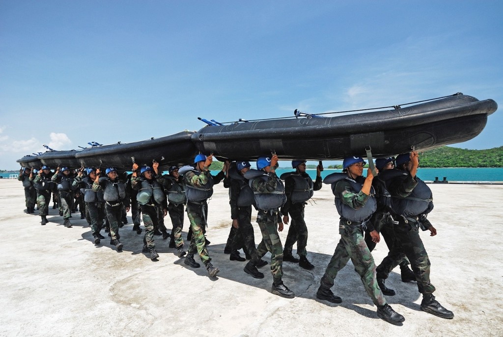 Chien dich giai cuu doi bong hoc sinh anh 3