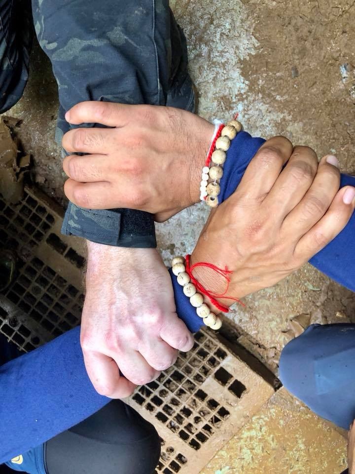 Giai cuu hang dong Thai Lan anh 2