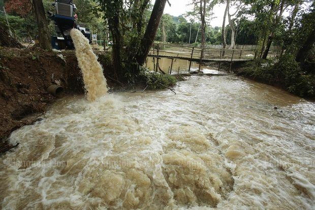 Giai cuu doi bong Thai anh 1