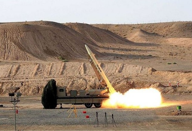 Iran cong bo ten lua dan dao moi hinh anh