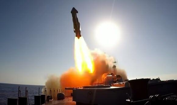 26 tau chien Nga ban dan that tren Dia Trung Hai hinh anh