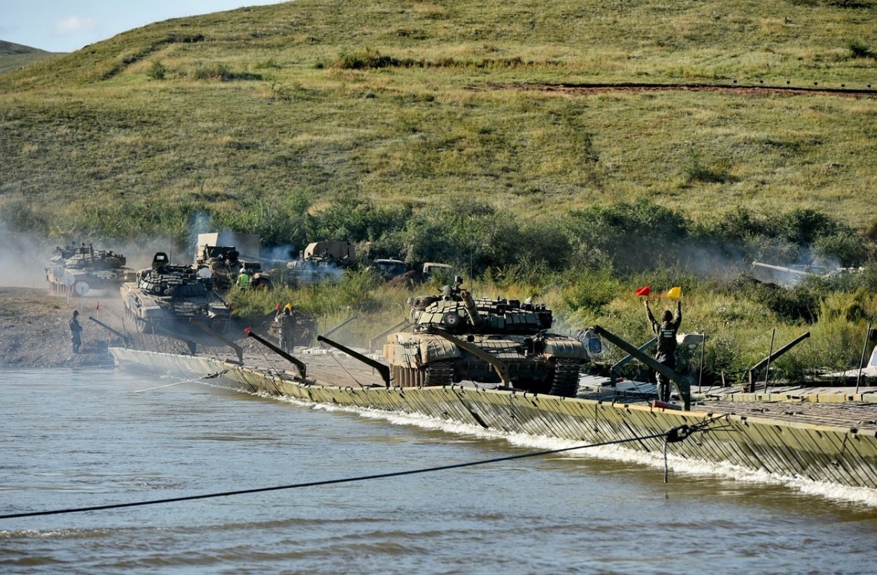 Nga tap tran lon nhat tu nam 1991 anh 4