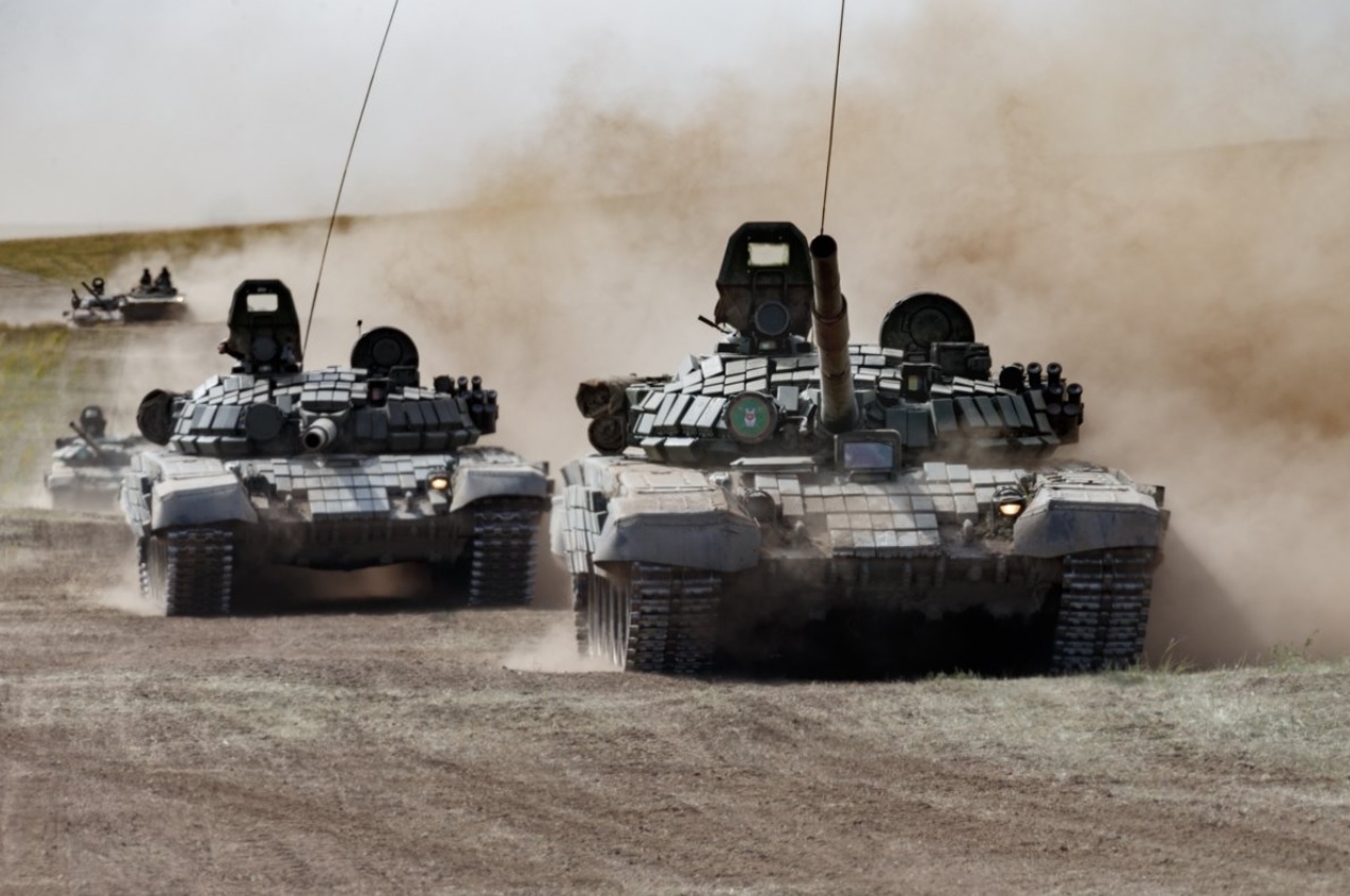 Xe tang Nga nghien nat muc tieu tai tap tran Vostok 2018 hinh anh