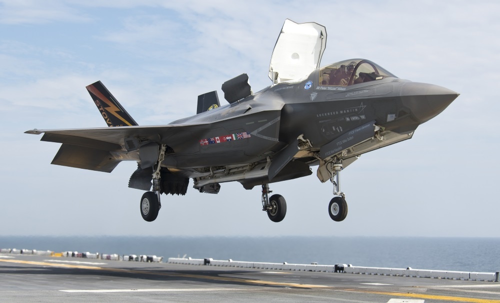F-35B lan dau tham chien anh 1
