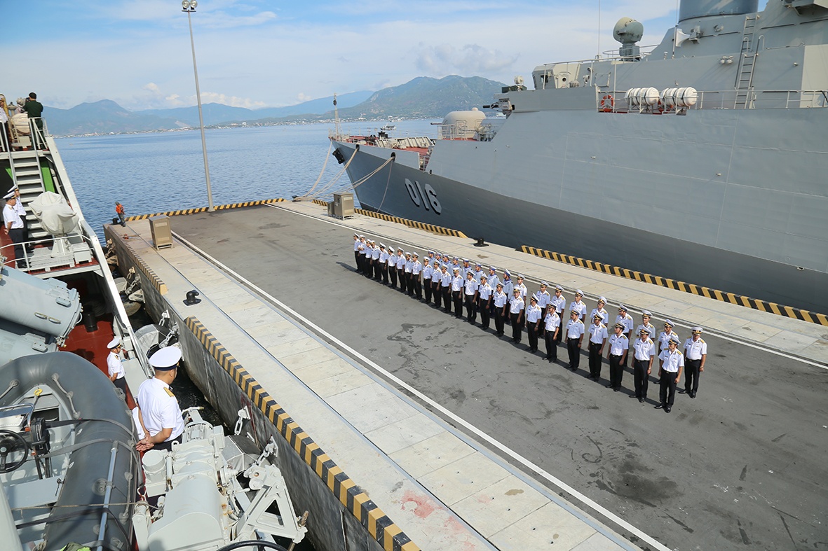 Tàu chiến Việt Nam thăm Nhật Bản ảnh 1 Tau chien Viet Nam tham Nhat Ban anh 1