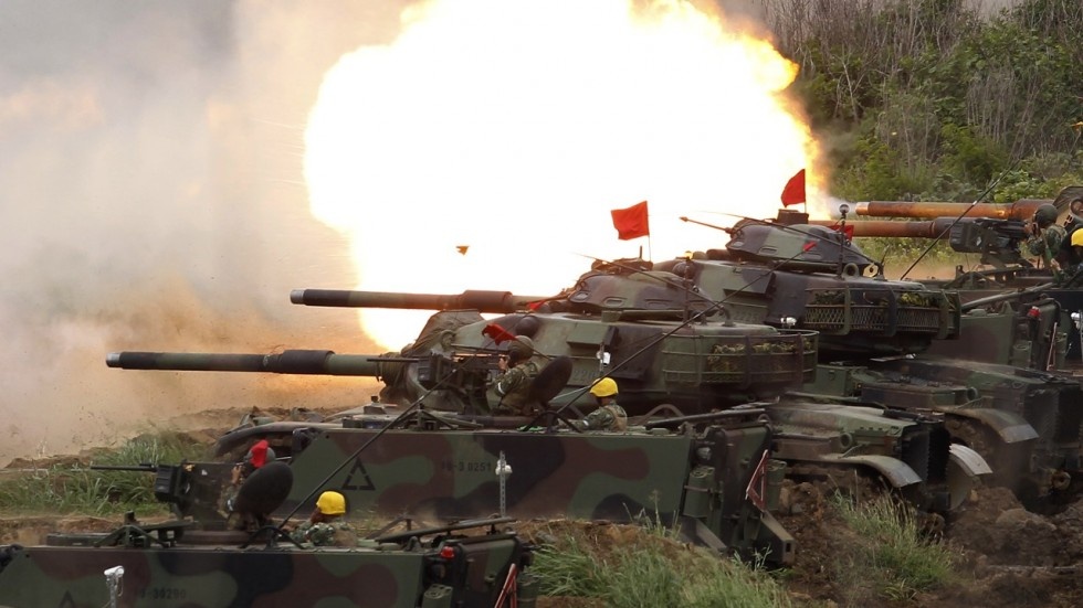 Cang thang eo bien Dai Loan anh 1