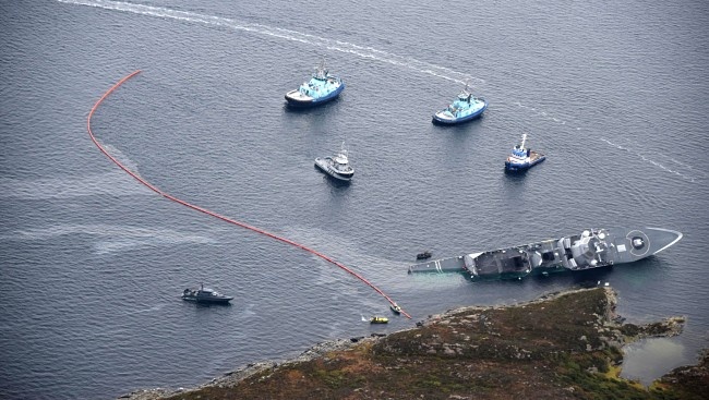 Chien ham Na Uy gap nan anh 8