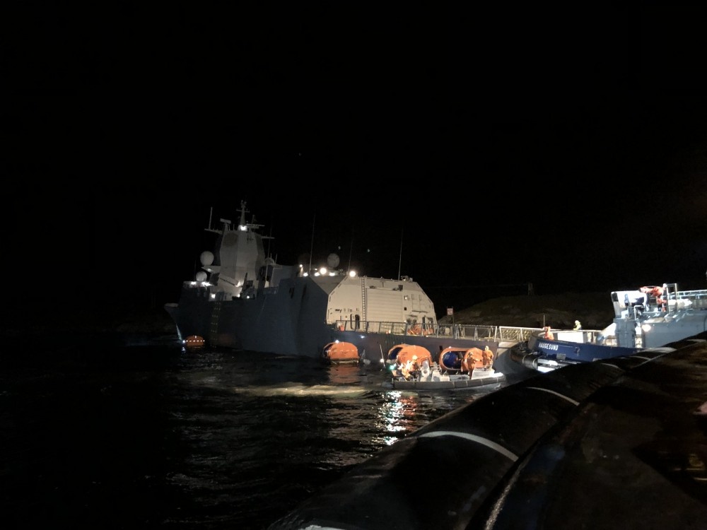 Chien ham Na Uy gap nan anh 11