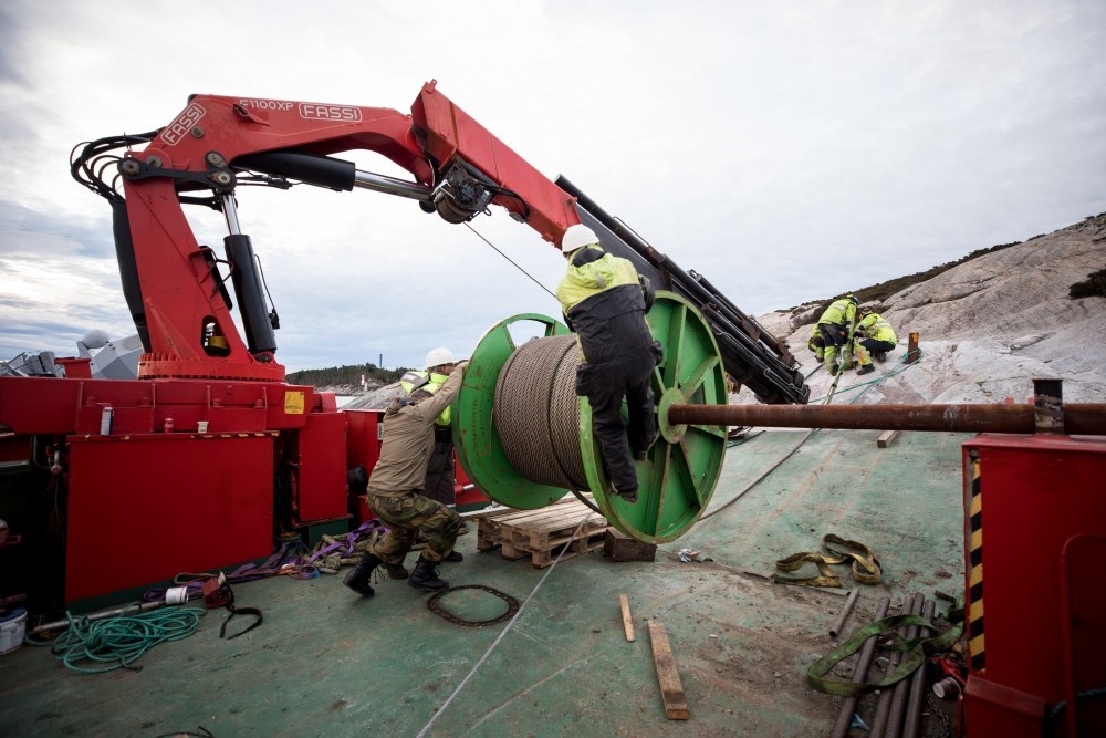 Chien ham Na Uy gap nan anh 3