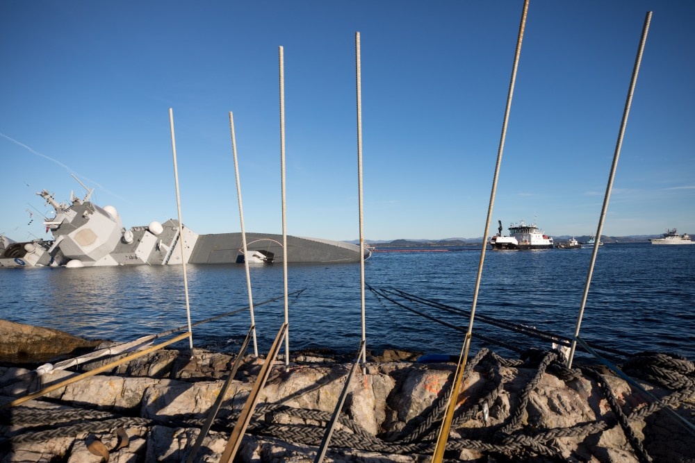 Chien ham Na Uy gap nan anh 6