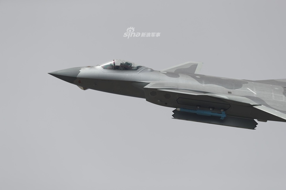 tiem kich J-20 cua Trung Quoc anh 4