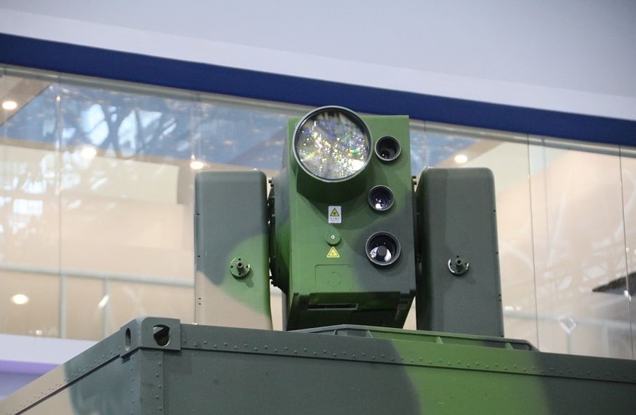 Trung Quoc gioi thieu vu khi laser co the ban ha ten lua hinh anh