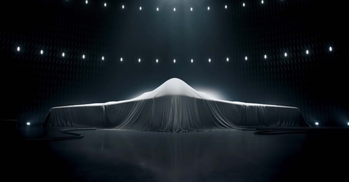 May bay nem bom tang hinh B-21 anh 1