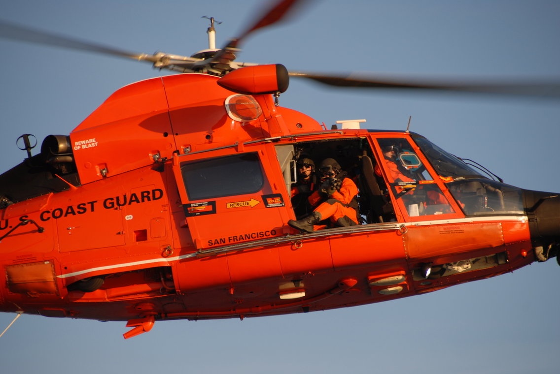 Ban tia tu truc thang - ky nang doc dao cua Tuan duyen My hinh anh