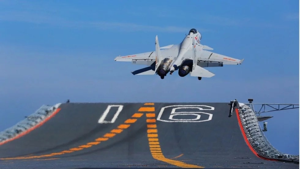 tàu sân bay Trung Quốc ảnh 2 tau san bay Trung Quoc anh 2