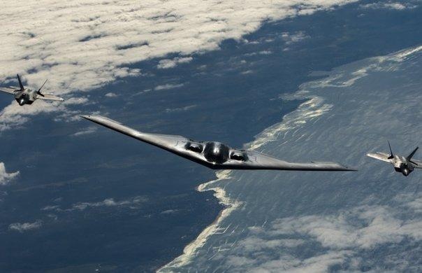 'Song sat' B-2 va F-22 o chau A, My canh bao cac doi thu chien luoc hinh anh