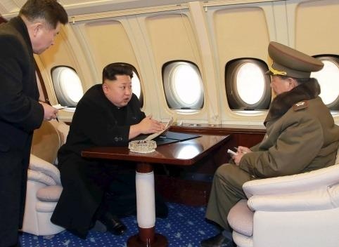 Kham pha chuyen co ‘Air Force Un” cua ong Kim hinh anh