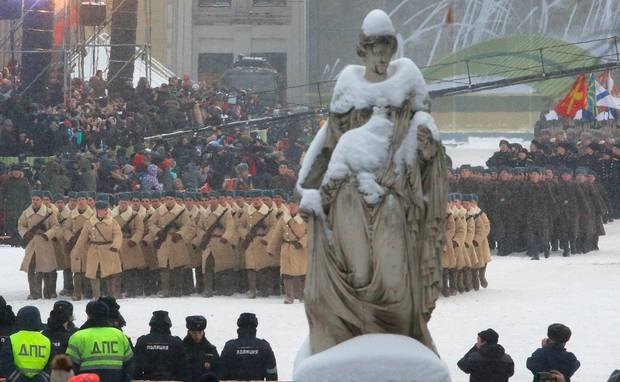Quan doi Nga duyet binh anh 4